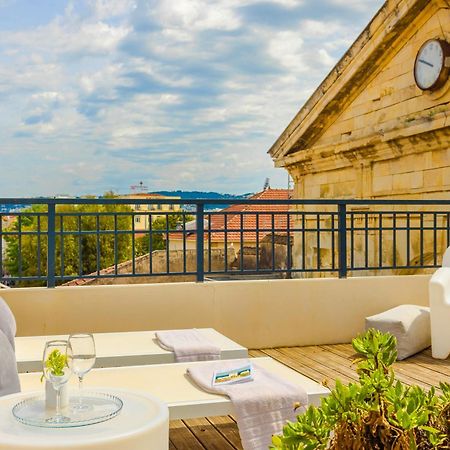 Querini Luxury Suites Chrissi Akti Chania Exterior foto