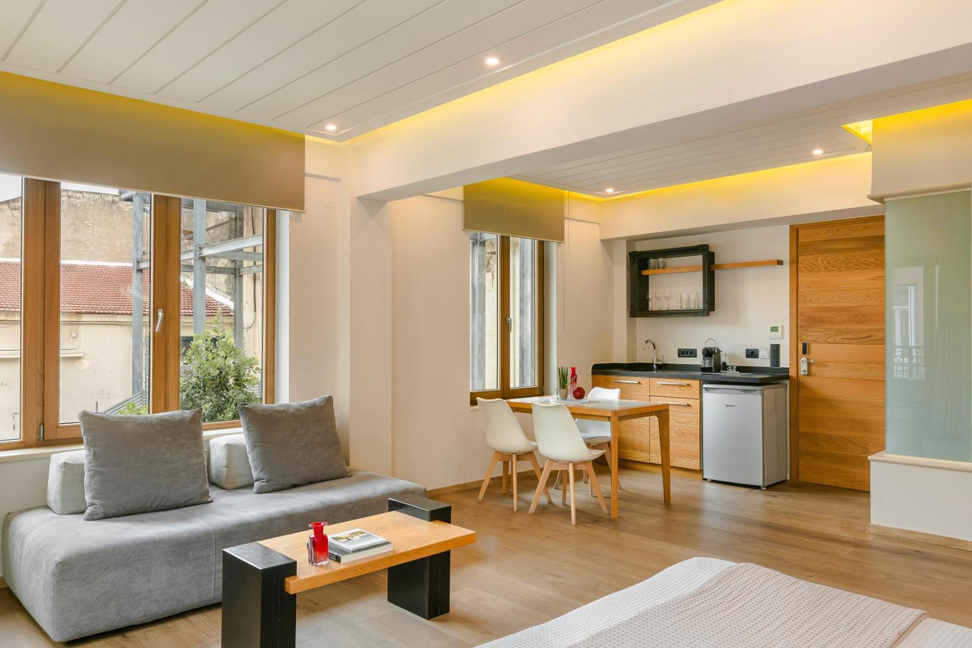 Querini Luxury Suites Chrissi Akti Chania Exterior foto