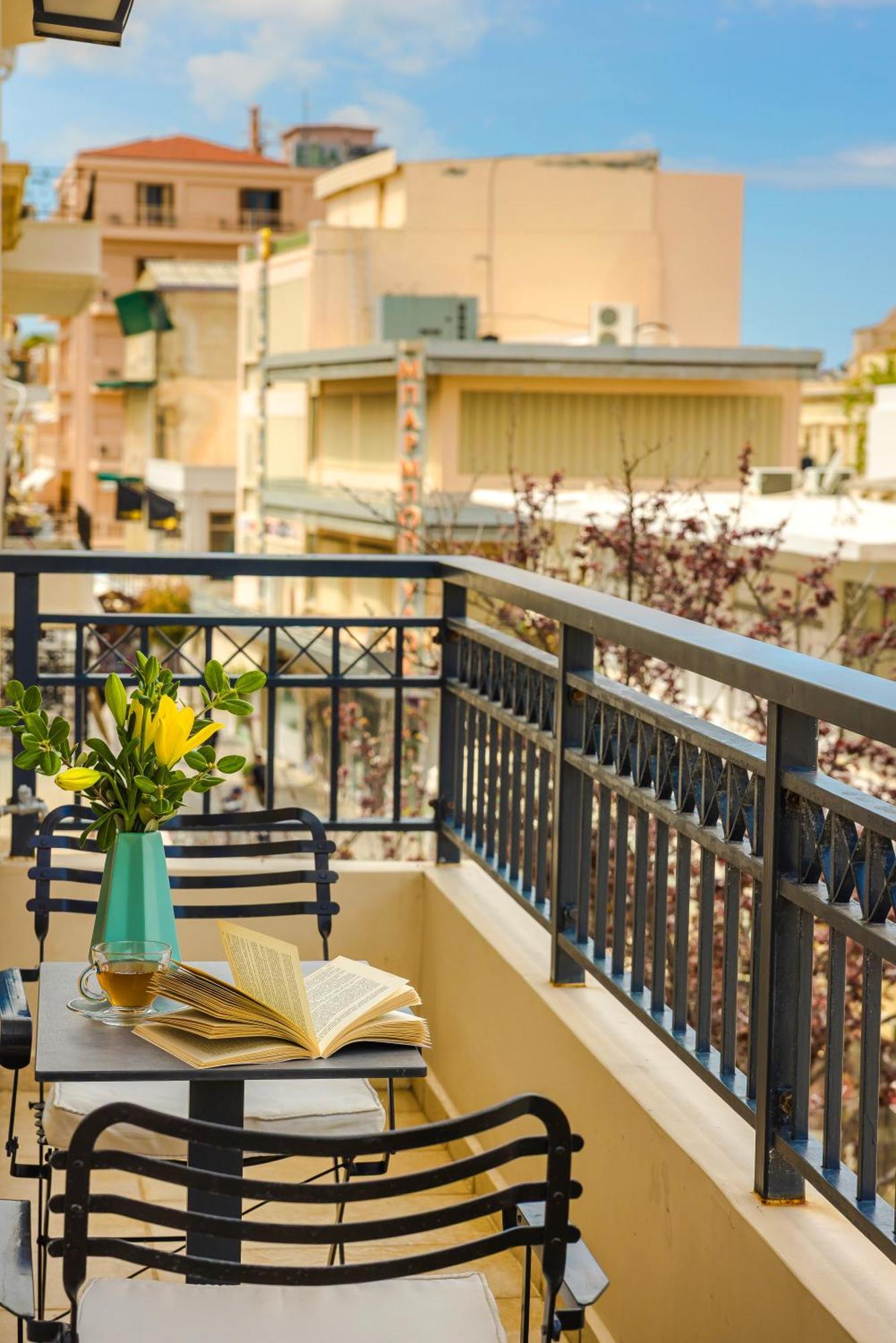 Querini Luxury Suites Chrissi Akti Chania Exterior foto