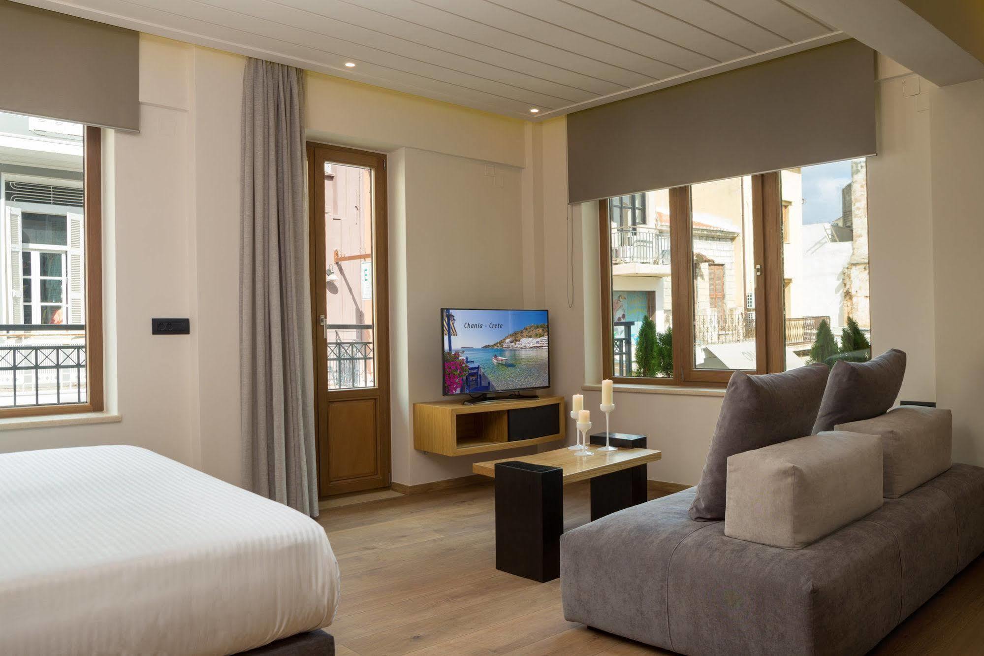 Querini Luxury Suites Chrissi Akti Chania Exterior foto