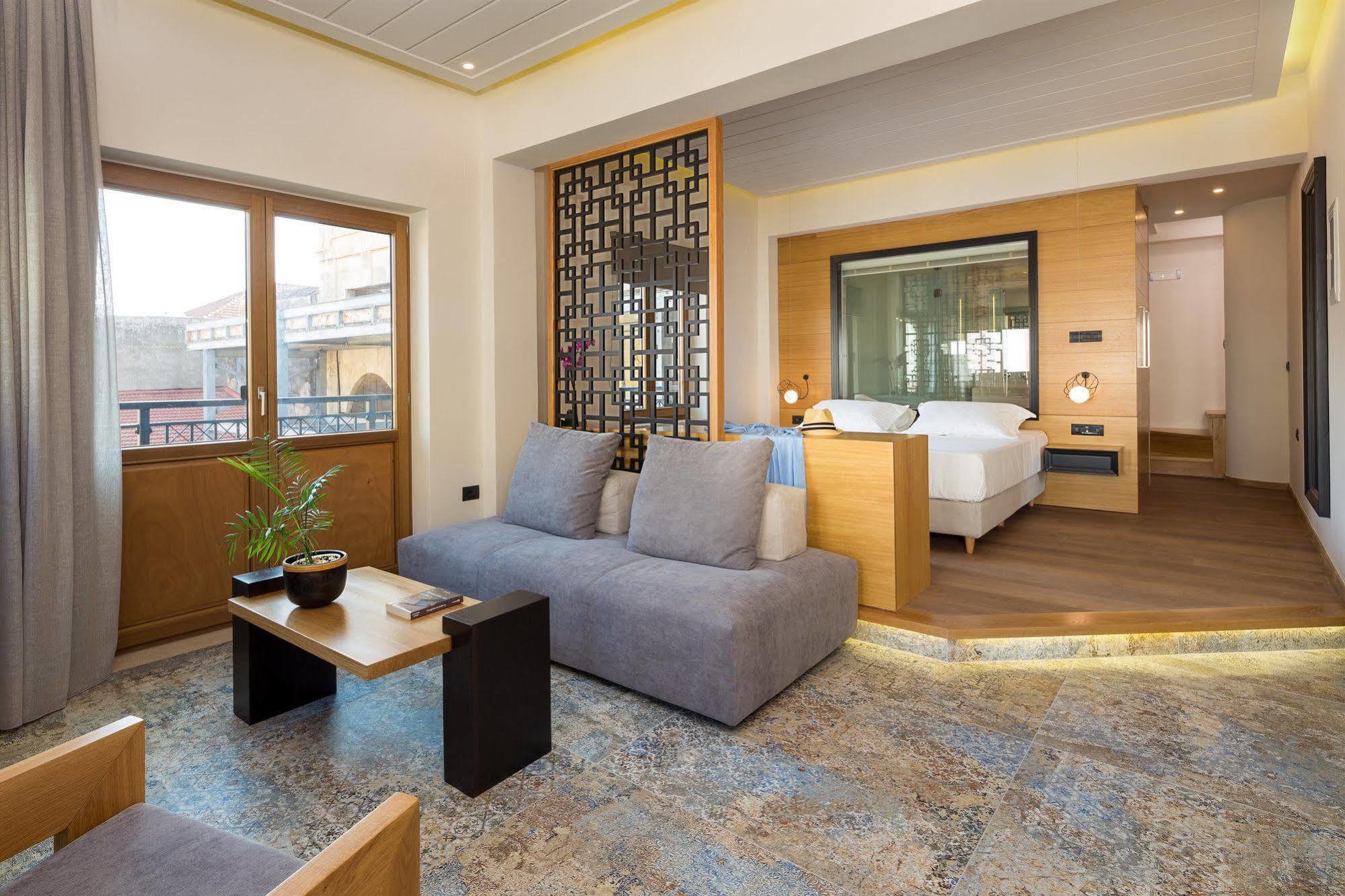 Querini Luxury Suites Chrissi Akti Chania Exterior foto