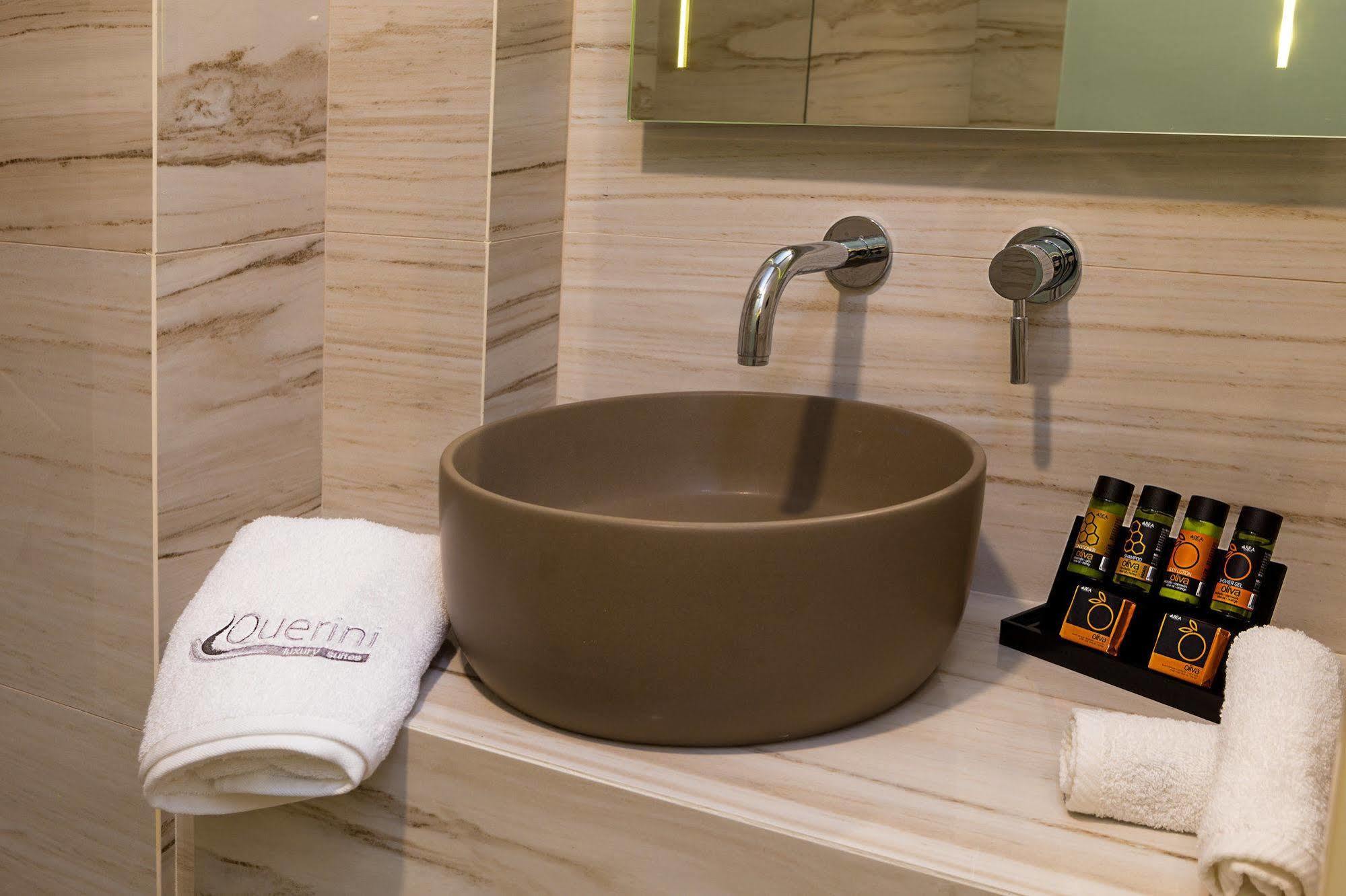 Querini Luxury Suites Chrissi Akti Chania Exterior foto