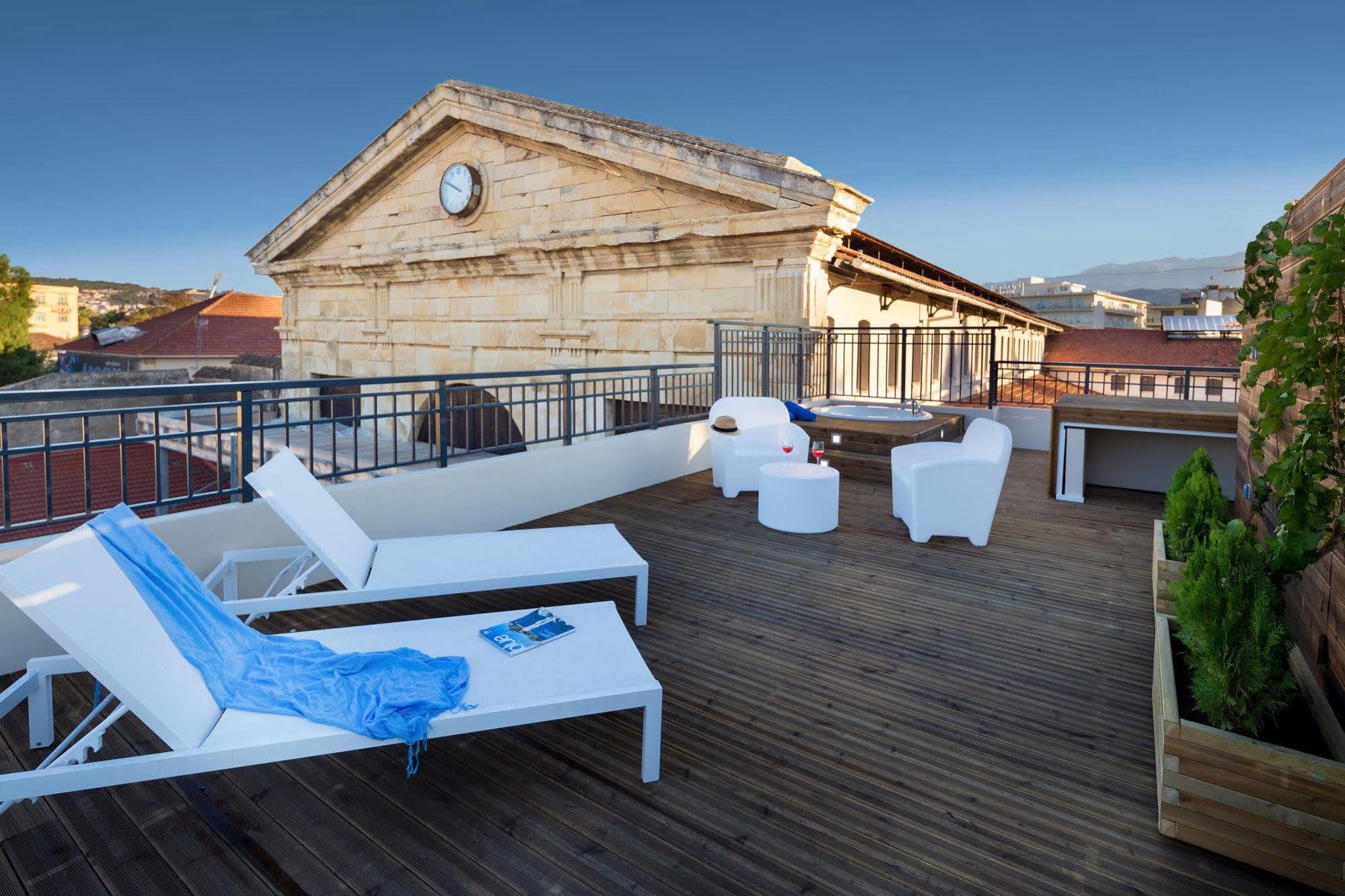 Querini Luxury Suites Chrissi Akti Chania Exterior foto
